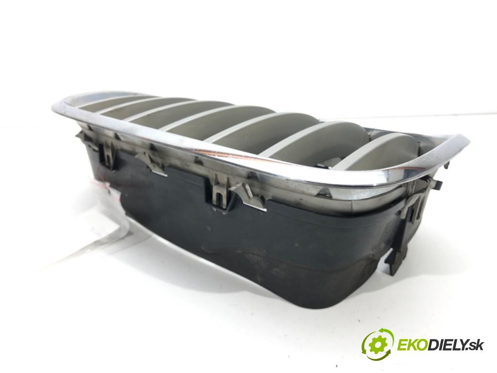 BMW X5 (E70) 2006 - 2013    3.0 d 173 kW [235 KM] olej napędowy 2006 - 2008  mřížka maska mřížky pravá  (Mřížky (masky) chladičů)