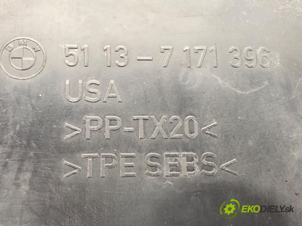 BMW X5 (E70) 2006 - 2013    3.0 d 173 kW [235 KM] olej napędowy 2006 - 2008  mřížka maska mřížky pravá  (Mřížky (masky) chladičů)