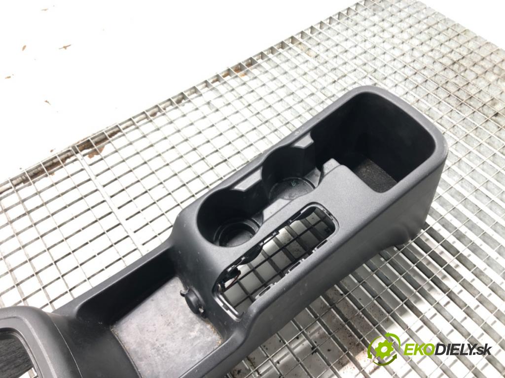 KIA VENGA (YN) 2010 - 2022    1.6 CVVT 92 kW [125 KM] benzyna 2010 - 2022  Tunel stredový 846101P000EQ (Stredový tunel / panel)