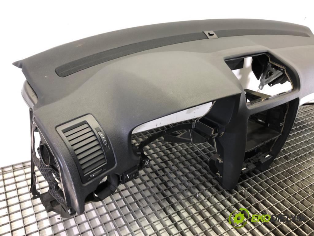 SKODA OCTAVIA II Combi (1Z5) 2004 - 2013    1.6 75 kW [102 KM] benzyna 2004 - 2013  Palubná doska silentbloku airbag pasy