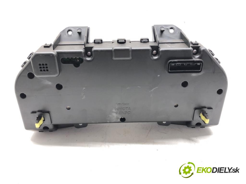 TOYOTA AVENSIS sedan (_T27_) 2008 - 2018    2.2 D-4D (ADT271_) 130 kW [177 KM] olej napędowy 2  Prístrojovka 83800-05K20 (Prístrojové dosky, displeje)