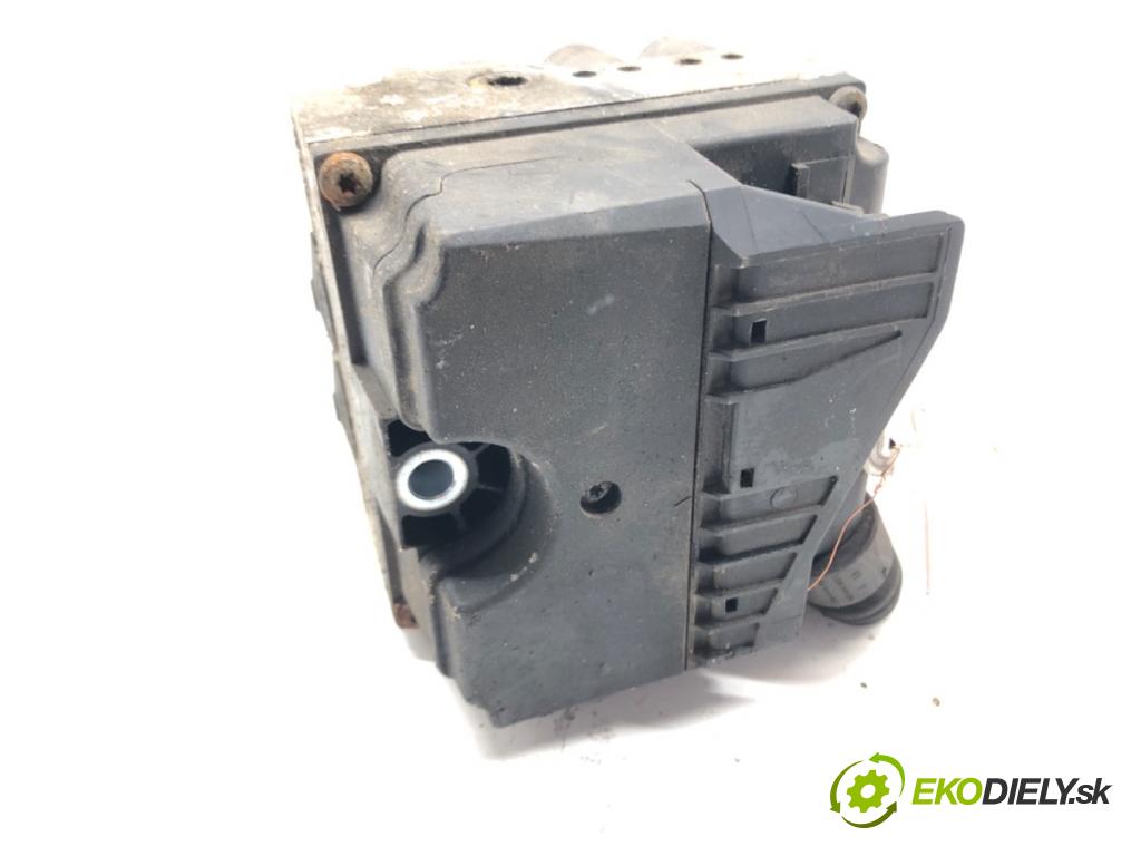 AUDI A4 B5 (8D2) 1994 - 2001    1.6 74 kW [100 KM] benzyna 1994 - 2000  Pumpa ABS  (Pumpy ABS)