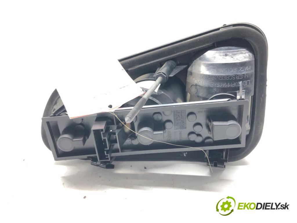 MINI R50 R53 liftback 2004 120 kW Cooper S 1598 Svetlo pravy zad 6919915