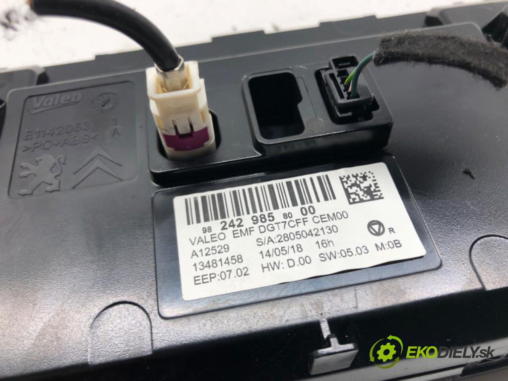 PEUGEOT 308 II (LB_, LP_, LW_, LH_, L3_) 2013 - 2021    1.2 THP 130 96 kW [131 KM] benzyna 2013 - 2021  Dislpej 9824298580 (Prístrojové dosky, displeje)