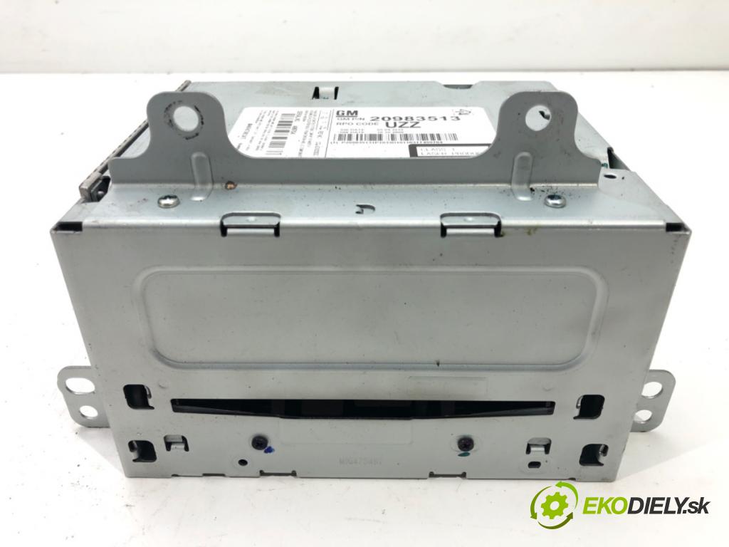 OPEL ASTRA J Sports Tourer (P10) 2010 - 2015    1.6 (35) 85 kW [116 KM] benzyna 2010 - 2015  RADIO 20983513 (Audio zariadenia)