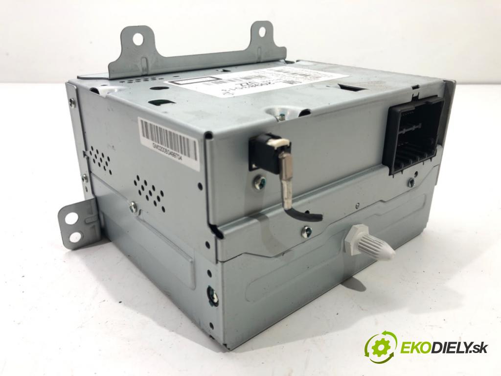 OPEL ASTRA J Sports Tourer (P10) 2010 - 2015    1.6 (35) 85 kW [116 KM] benzyna 2010 - 2015  RADIO 20983513 (Audio zariadenia)