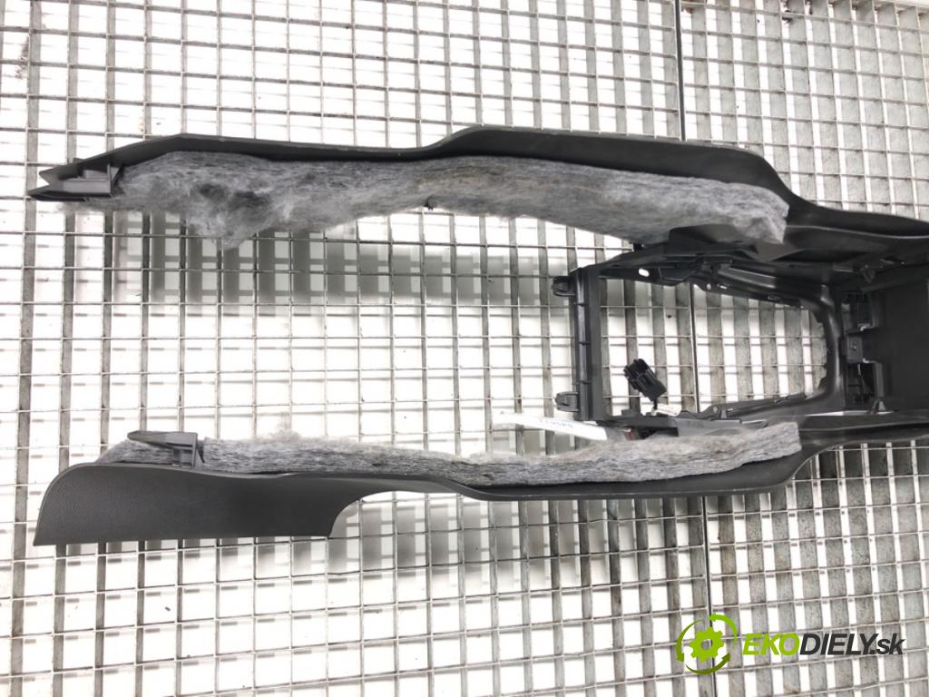 OPEL ASTRA J Sports Tourer (P10) 2010 - 2015    1.6 (35) 85 kW [116 KM] benzyna 2010 - 2015  Tunel stredový  (Stredový tunel / panel)