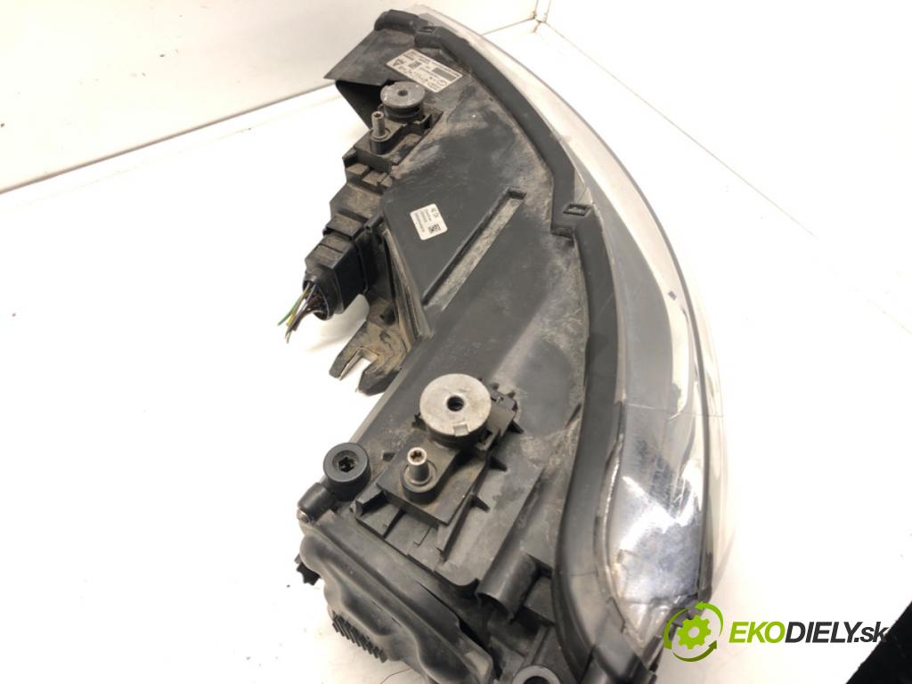 AUDI A1 (8X1, 8XK) 2010 - 2018    2.0 TDI 105 kW [143 KM] olej napędowy 2011 - 2015  Svetlomet pravy predný 8X0941006