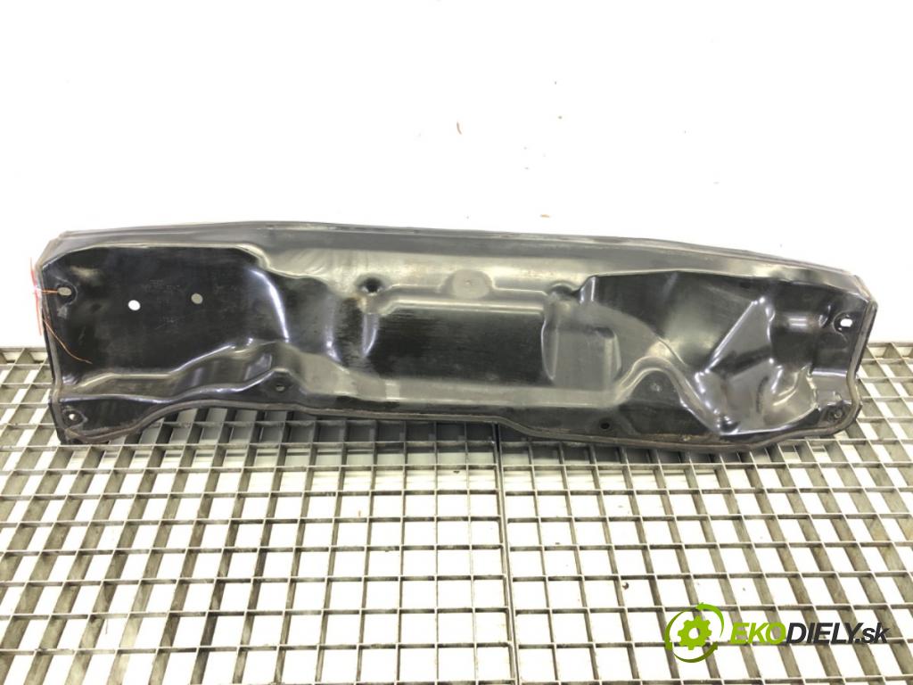AUDI A1 (8X1, 8XK) 2010 - 2018    2.0 TDI 105 kW [143 KM] olej napędowy 2011 - 2015  torpédo plast pod čelní okno dolné 8X0805275D