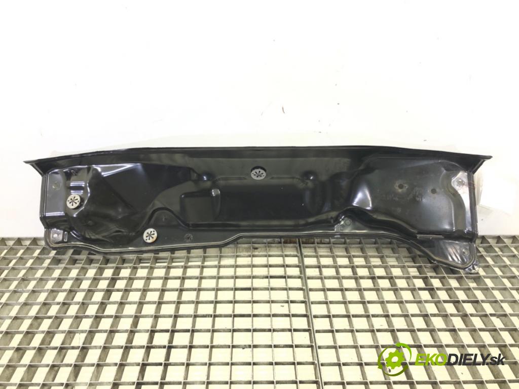 AUDI A1 (8X1, 8XK) 2010 - 2018    2.0 TDI 105 kW [143 KM] olej napędowy 2011 - 2015  torpédo plast pod čelní okno dolné 8X0805275D