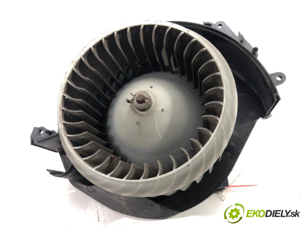 AUDI A6 C6 Avant (4F5) 2004 - 2011    2.4 130 kW [177 KM] benzyna 2005 - 2008  ventilátor kúrenia 4F0820521A