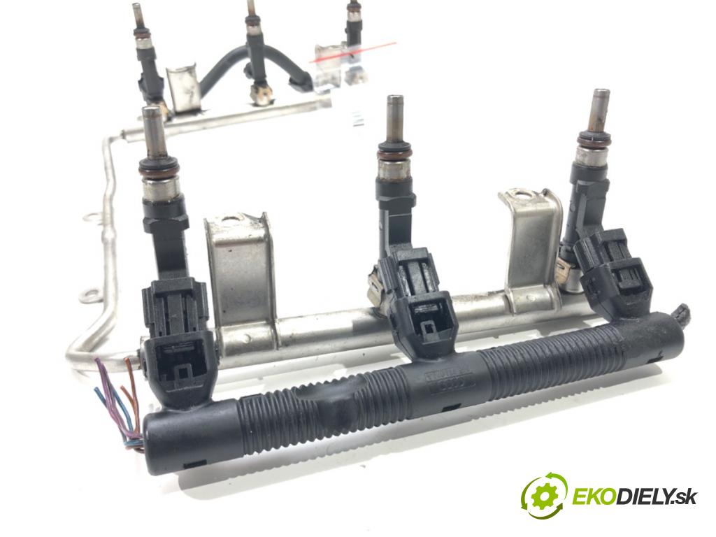 AUDI A6 C6 Avant (4F5) 2004 - 2011    2.4 130 kW [177 KM] benzyna 2005 - 2008  Lišta vstrekovacia 06E971821A (Vstrekovacie lišty)