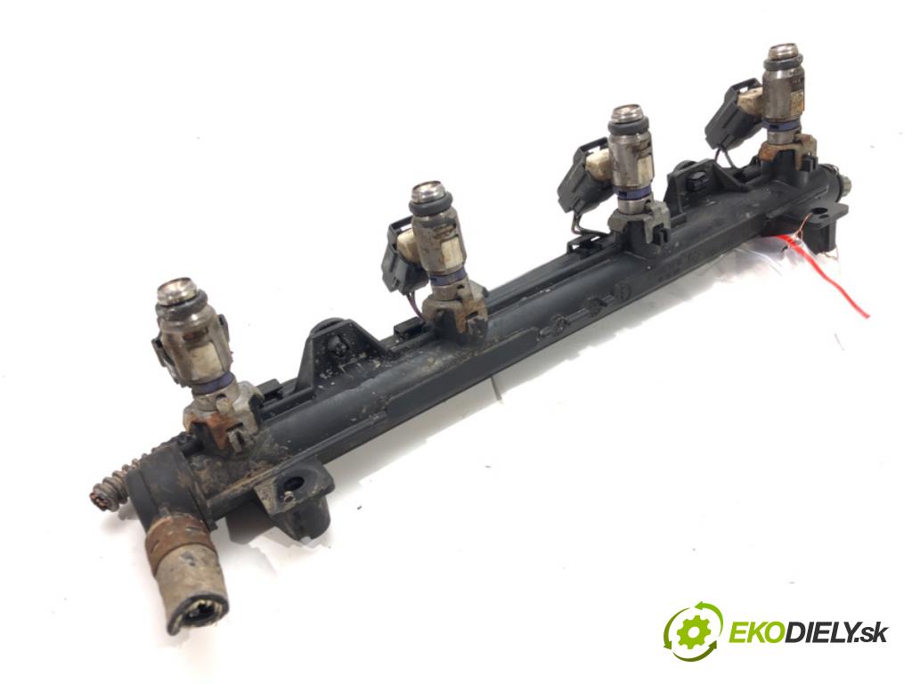 SKODA ROOMSTER Praktik (5J) 2007 - 2015    1.4 63 kW [86 KM] benzyna 2007 - 2015  Lišta vstrekovacia Vstrekovacie ventily 036971824D (Vstrekovacie lišty)