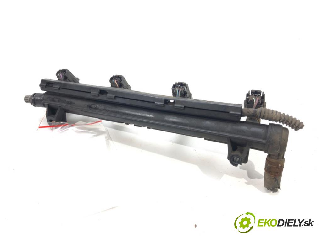 SKODA ROOMSTER Praktik (5J) 2007 - 2015    1.4 63 kW [86 KM] benzyna 2007 - 2015  Lišta vstrekovacia Vstrekovacie ventily 036971824D (Vstrekovacie lišty)