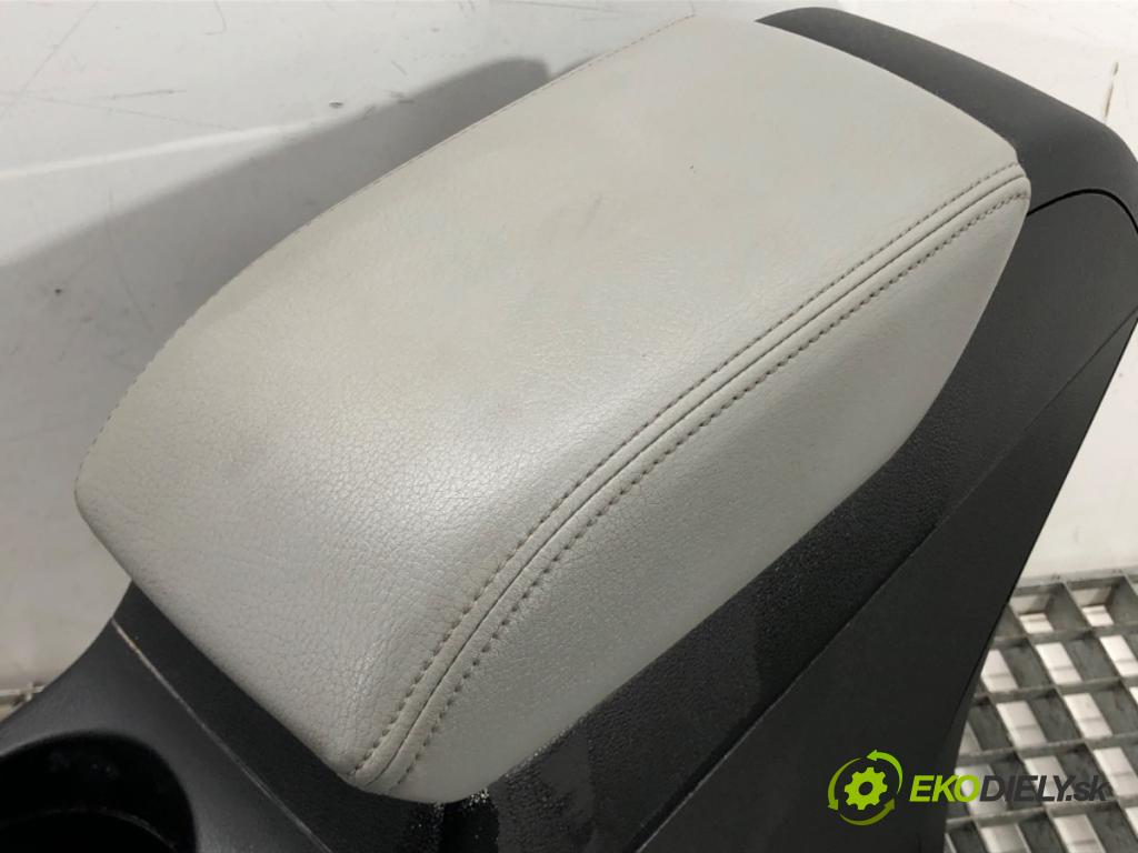 AUDI Q3 (8UB, 8UG) 2011 - 2018    2.0 TFSI quattro 147 kW [200 KM] benzyna 2014 - 20  Tunel stredový  (Stredový tunel / panel)