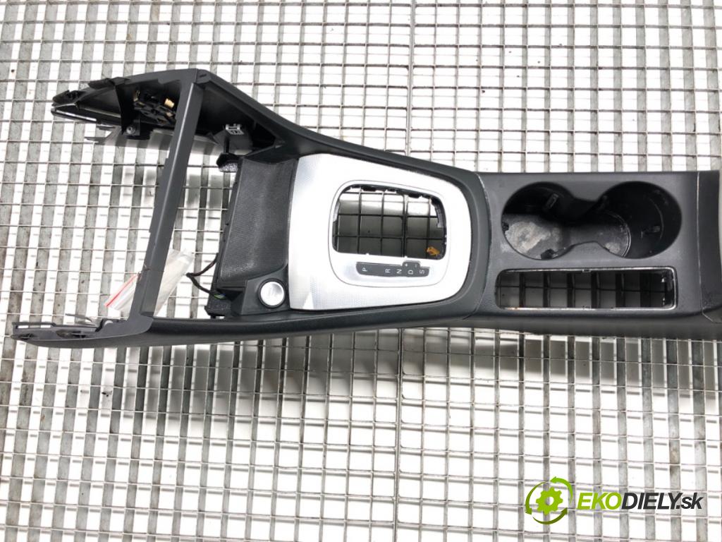 AUDI Q3 (8UB, 8UG) 2011 - 2018    2.0 TFSI quattro 147 kW [200 KM] benzyna 2014 - 20  Tunel stredový  (Stredový tunel / panel)