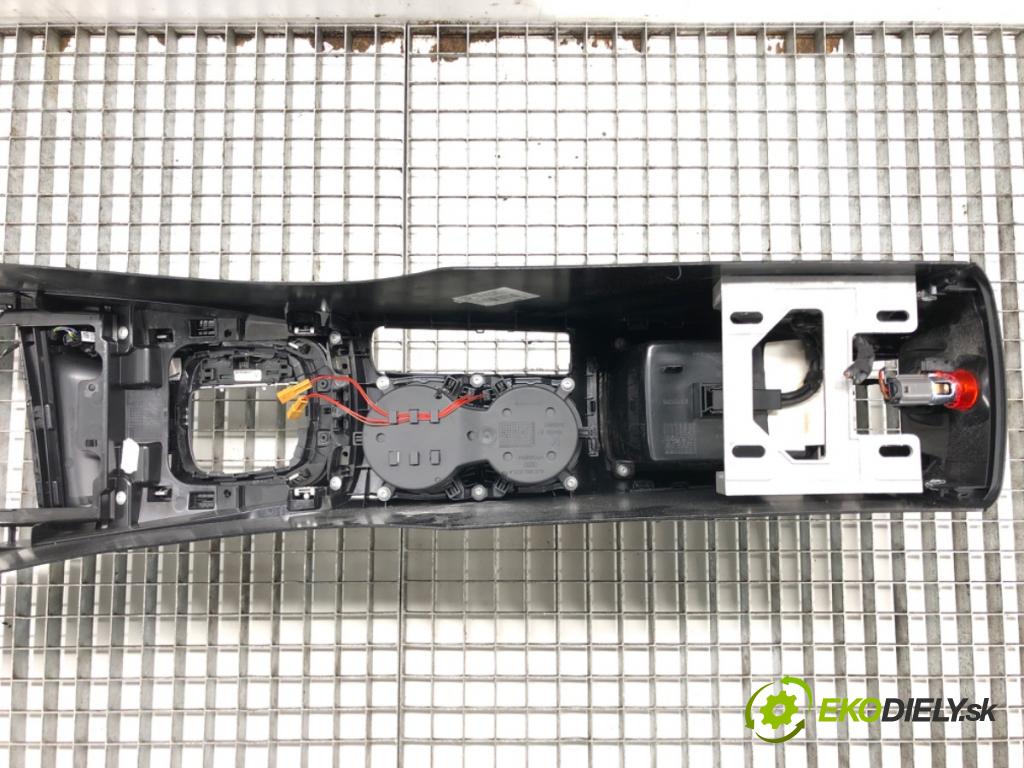 AUDI Q3 (8UB, 8UG) 2011 - 2018    2.0 TFSI quattro 147 kW [200 KM] benzyna 2014 - 20  Tunel stredový  (Stredový tunel / panel)
