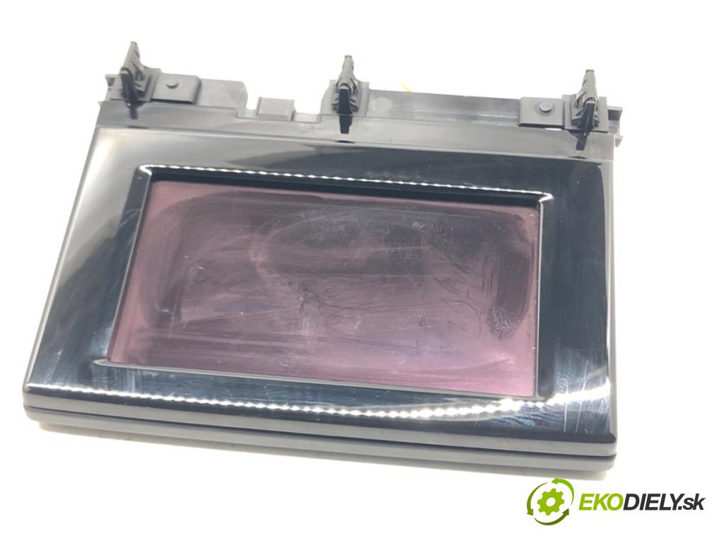 AUDI Q3 (8UB, 8UG) 2011 - 2018    2.0 TFSI quattro 147 kW [200 KM] benzyna 2014 - 20  Dislpej  (Prístrojové dosky, displeje)