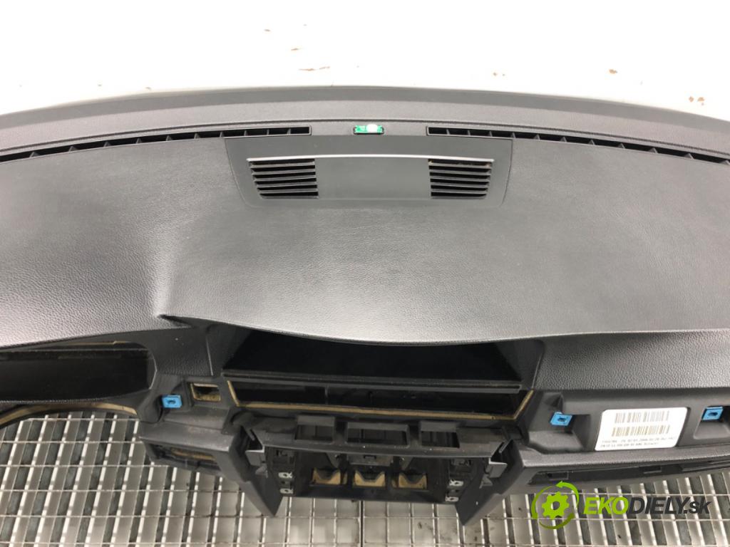 BMW 3 Touring (E91) 2004 - 2012    320 d 120 kW [163 KM] olej napędowy 2005 - 2012  Palubná doska  (Palubné dosky)