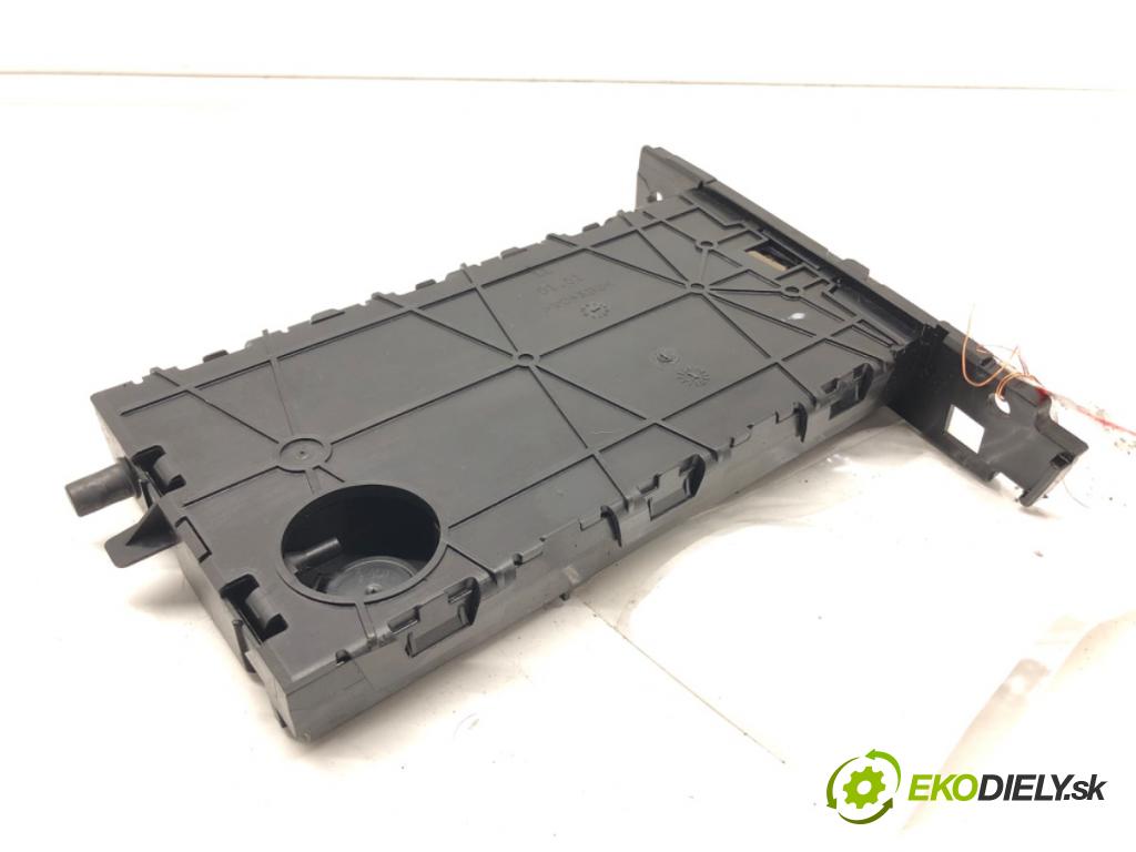 BMW 3 Touring (E91) 2004 - 2012    320 d 120 kW [163 KM] olej napędowy 2005 - 2012  Držiak na nápoje 7127461 (Úchyty, držiaky na nápoje)