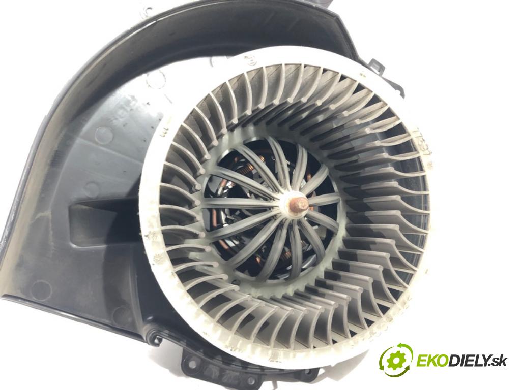 SKODA RAPID (NH3, NK3, NK6) 2012 - 2022    1.6 TDI 85 kW [115 KM] olej napędowy 2015 - 2019  ventilátor kúrenia