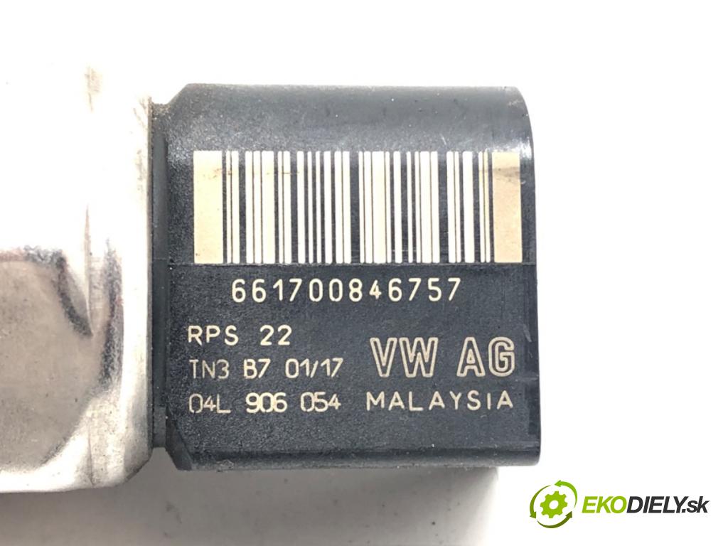 SKODA RAPID (NH3, NK3, NK6) 2012 - 2022    1.6 TDI 85 kW [115 KM] olej napędowy 2015 - 2019  Snímač tlaku paliva 04L906054 (Snímače)