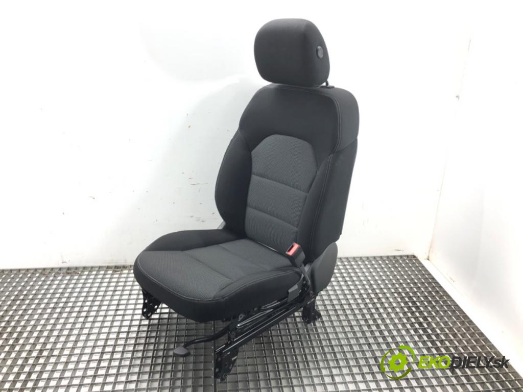 MERCEDES-BENZ KLASA B Sports Tourer (W246, W242) 2011 - 2018    B 180 CDI (246.200) 80 kW [109 KM] olej napędowy 2  Sedadlo pravy predný