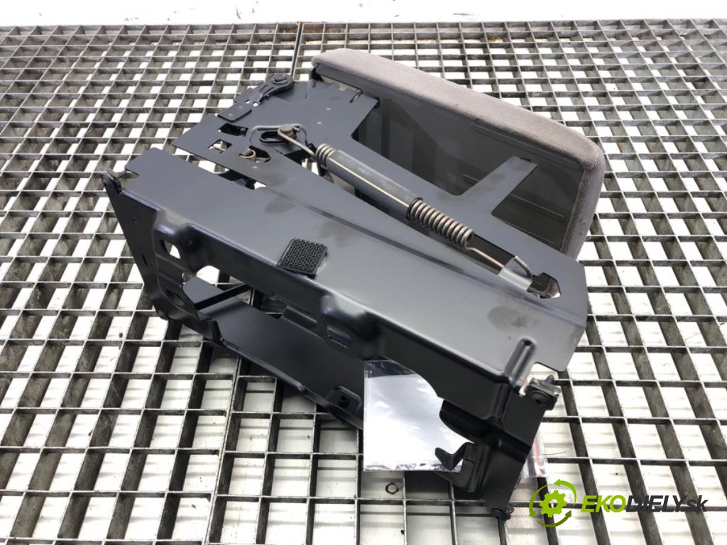 VW PASSAT B5.5 (3B3) 2000 - 2005    1.9 TDI 96 kW [130 KM] olej napędowy 2000 - 2005  Lakťová opierka  (Lakťové opierky)