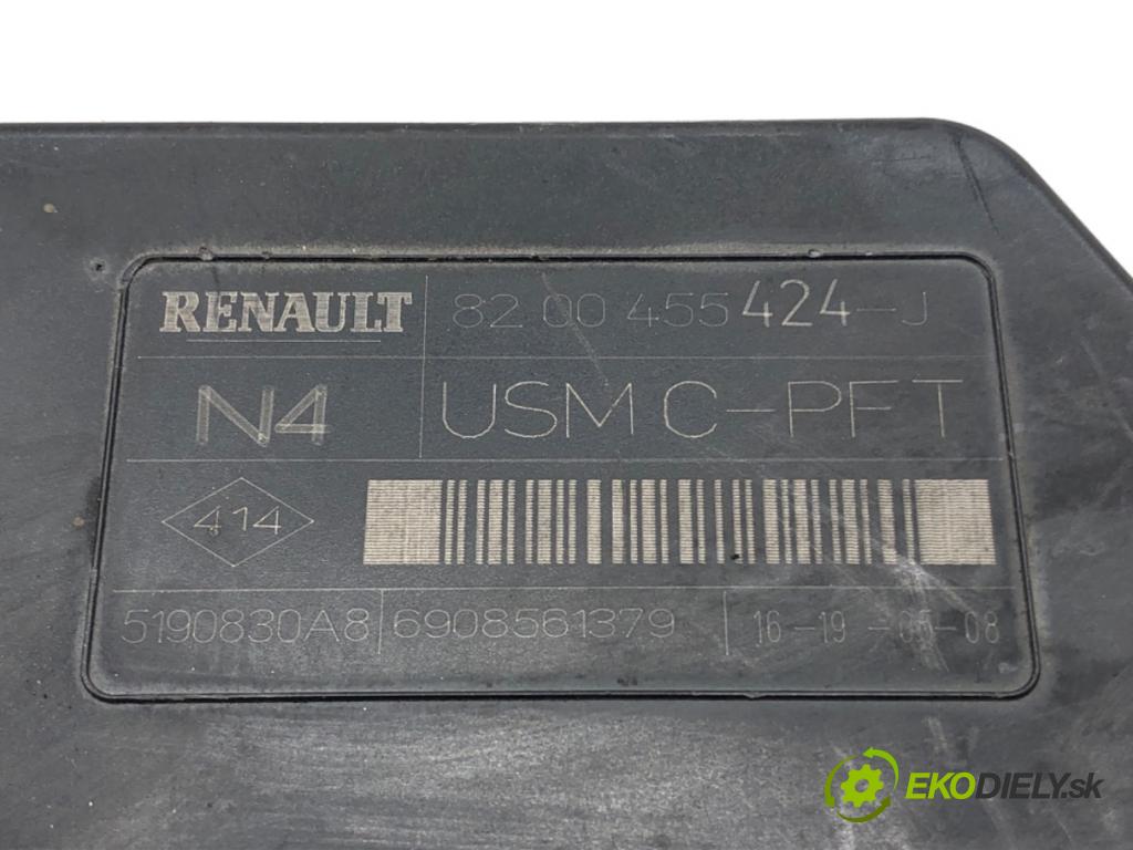 RENAULT MEGANE II (BM0/1_, CM0/1_) 2001 - 2012    1.6 77 kW [105 KM] benzyna 2005 - 2008  Modul USM 8200455424 (Ostatné)