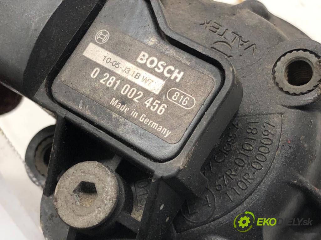 RENAULT MEGANE II (BM0/1_, CM0/1_) 2001 - 2012    1.6 77 kW [105 KM] benzyna 2005 - 2008  snímač tlaku plynového pedálu LPG obal filtra 67R-010181