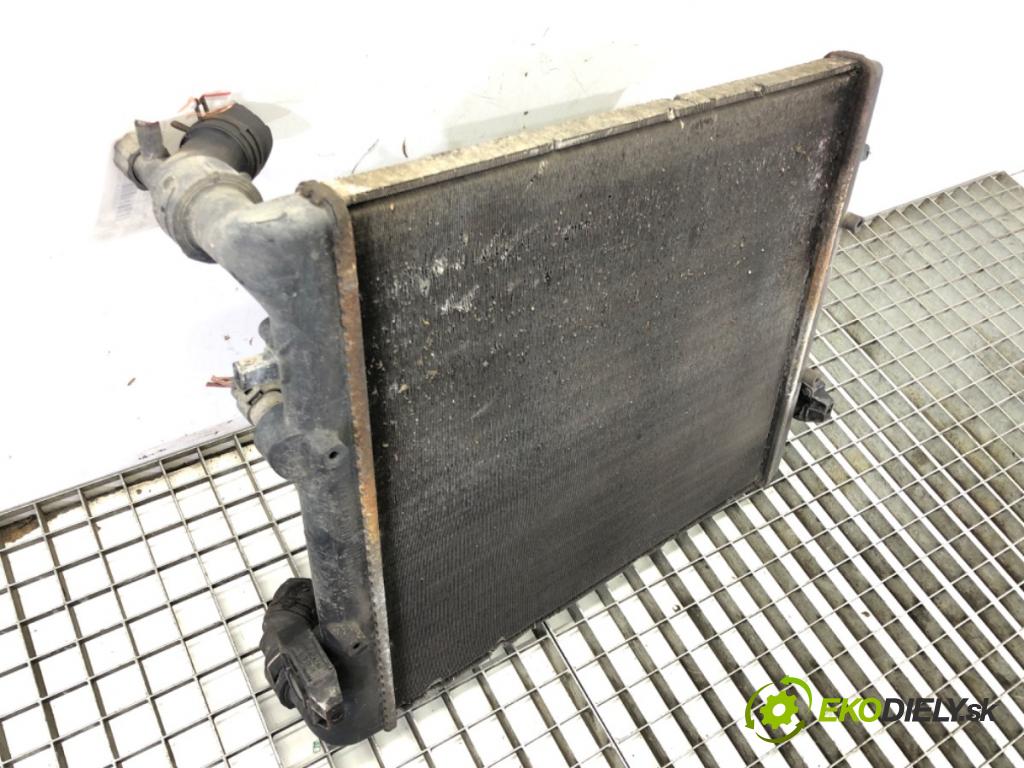 VW GOLF IV (1J1) 1997 - 2008    1.4 16V 55 kW [75 KM] benzyna 1997 - 2004  Chladič vody 1J0121253G (Chladiče vody)