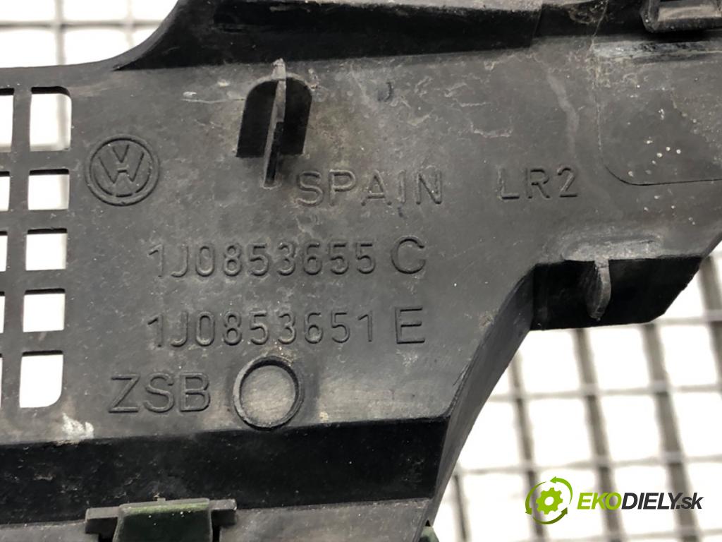 VW GOLF IV (1J1) 1997 - 2008    1.4 16V 55 kW [75 KM] benzyna 1997 - 2004  mřížka maska  (Mřížky (masky) chladičů)