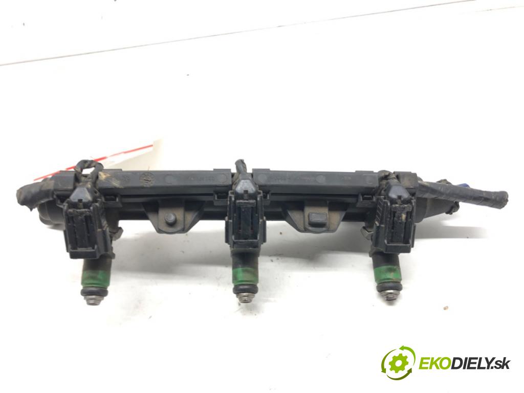 VW POLO (9N_, 9A_) 2001 - 2014    1.2 12V 47 kW [64 KM] benzyna 2001 - 2007  Lišta vstrekovacia  (Vstrekovacie lišty)