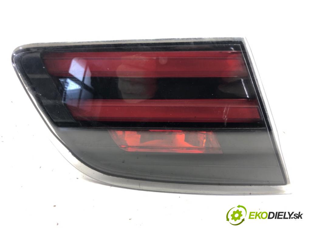 BMW E92 coupe 2008 172 kW 328 xi 2996 Svetlo zad ľavá strana vnútorná  (Kľučka dverí ostatné)