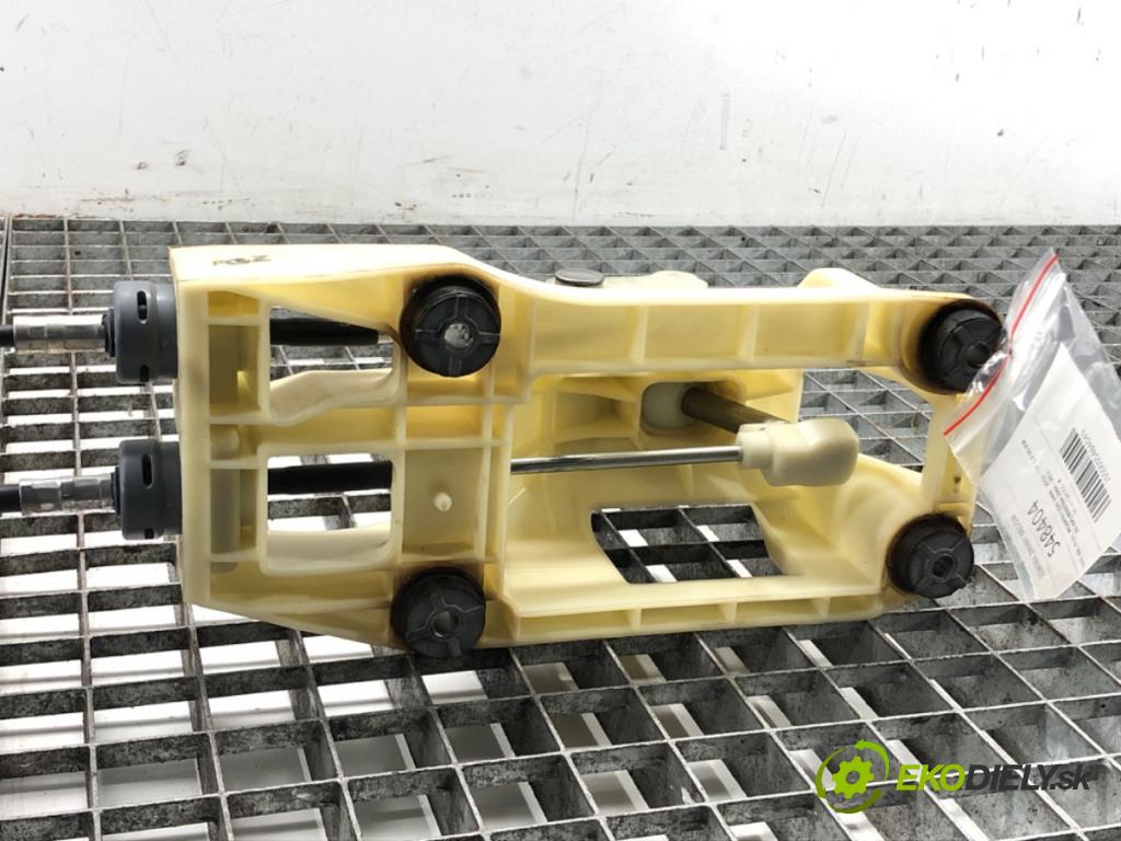 KIA PICANTO I (SA) 2004 - 2012    1.0 45 kW [61 KM] benzyna 2004 - 2011  Kulisa  (Rýchlostné páky / kulisy)