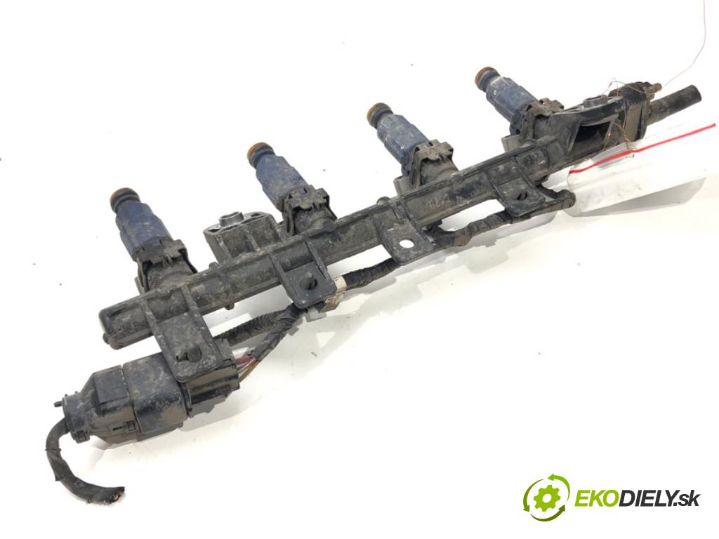 KIA PICANTO I (SA) 2004 - 2012    1.0 45 kW [61 KM] benzyna 2004 - 2011  Lišta vstrekovacia 35304-02200 (Vstrekovacie lišty)