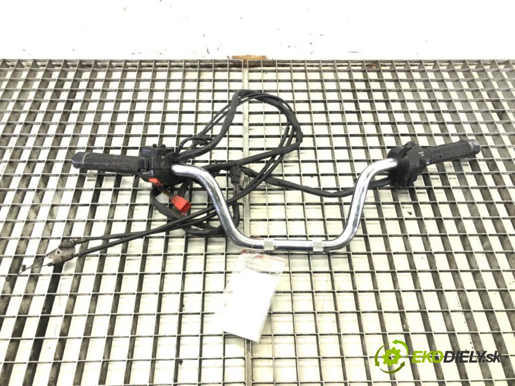 HONDA NT    650cm3  Volant Radenie: