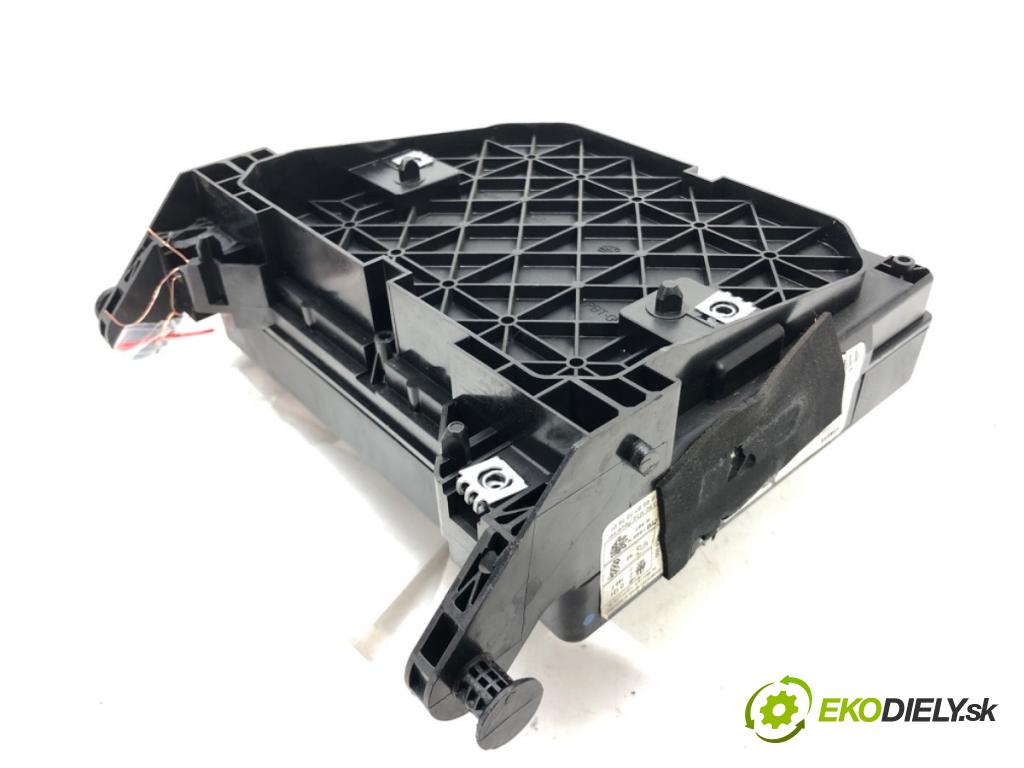 SEAT ALHAMBRA (7V8, 7V9) 1996 - 2010    1.9 TDI 66 kW [90 KM] olej napędowy 1996 - 2010  modul BSI S110730200D (Pojistkové skříňky)
