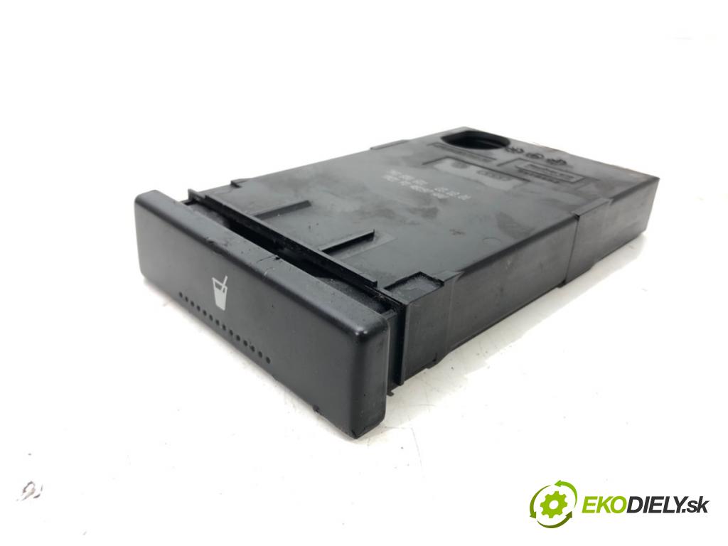 SEAT ALHAMBRA (7V8, 7V9) 1996 - 2010    1.9 TDI 66 kW [90 KM] olej napędowy 1996 - 2010  Držiak na nápoje 7M3858601 (Úchyty, držiaky na nápoje)