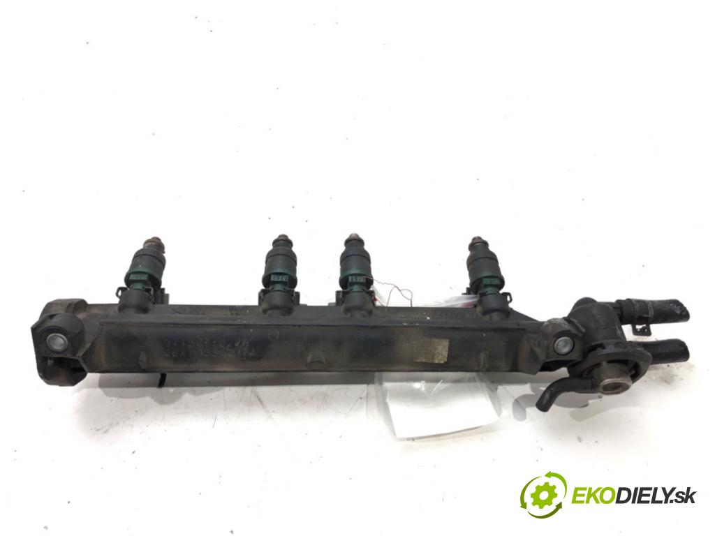 AUDI A3 (8L1) 1996 - 2006    1.6 74 kW [101 KM] benzyna 1996 - 2003  Lišta vstrekovacia 037906031AA (Vstrekovacie lišty)