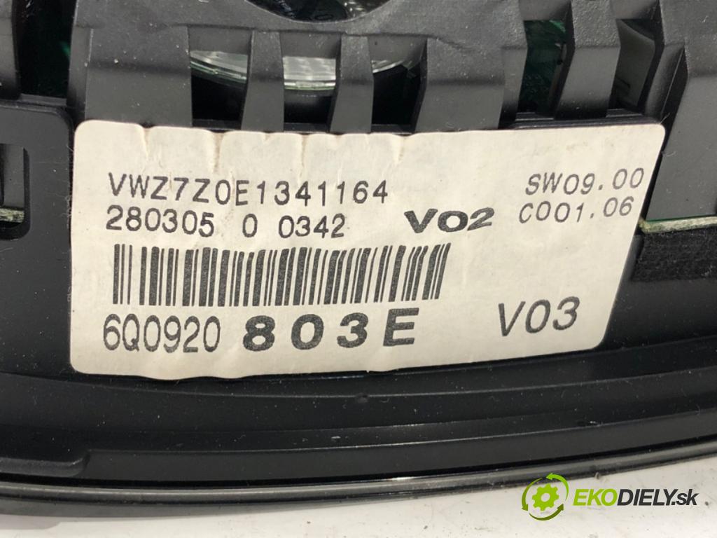 VW POLO (9N_, 9A_) 2001 - 2014    1.2 12V 47 kW [64 KM] benzyna 2001 - 2007  Prístrojovka 6Q0920803E (Prístrojové dosky, displeje)