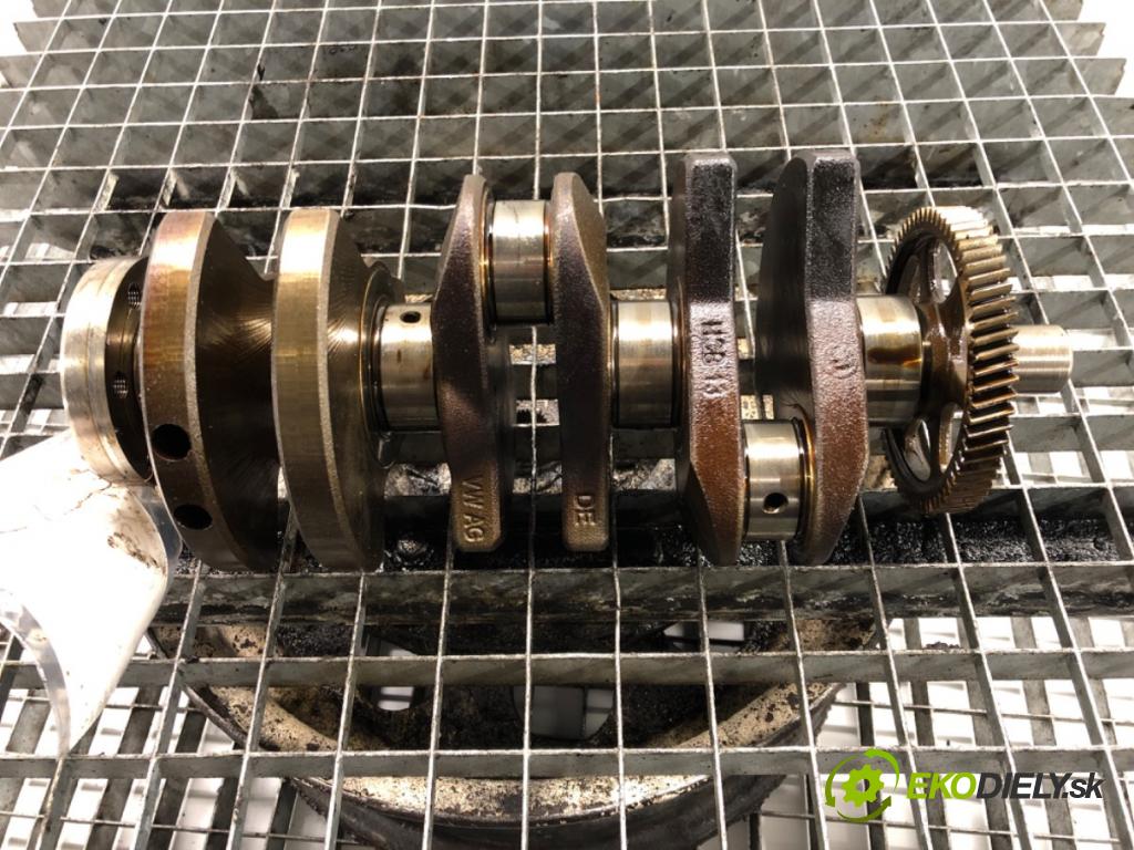 VW POLO (9N_, 9A_) 2001 - 2014    1.2 12V 47 kW [64 KM] benzyna 2001 - 2007  Kardaň, hriadeľ KLIKA: 03DD (Ostatné)