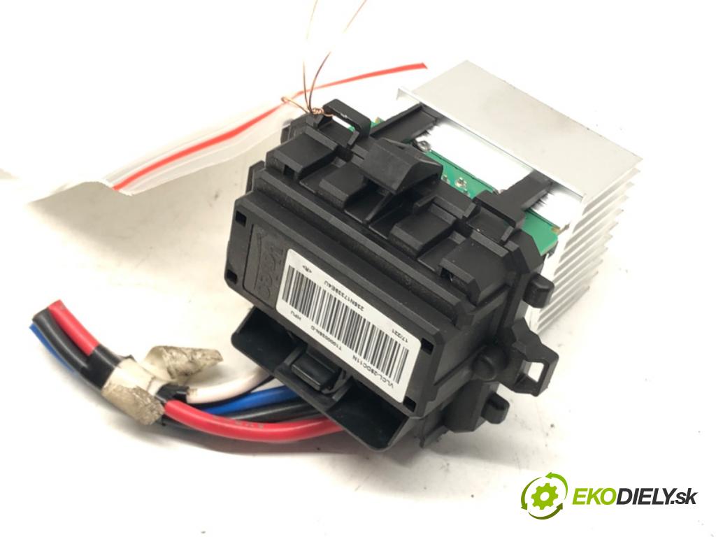 TOYOTA AYGO (_B4_) 2014 - 2022    1.0 (KGB40) 51 kW [69 KM] benzyna 2014 - 2022  Odpor, rezistor kúrenia vzduchu T1000035N-D (Odpory (rezistory) kúrenia)