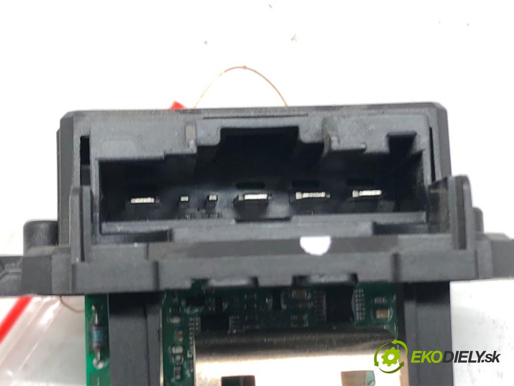 TOYOTA AYGO (_B4_) 2014 - 2022    1.0 (KGB40) 51 kW [69 KM] benzyna 2014 - 2022  Odpor, rezistor kúrenia vzduchu T1000035N-D (Odpory (rezistory) kúrenia)