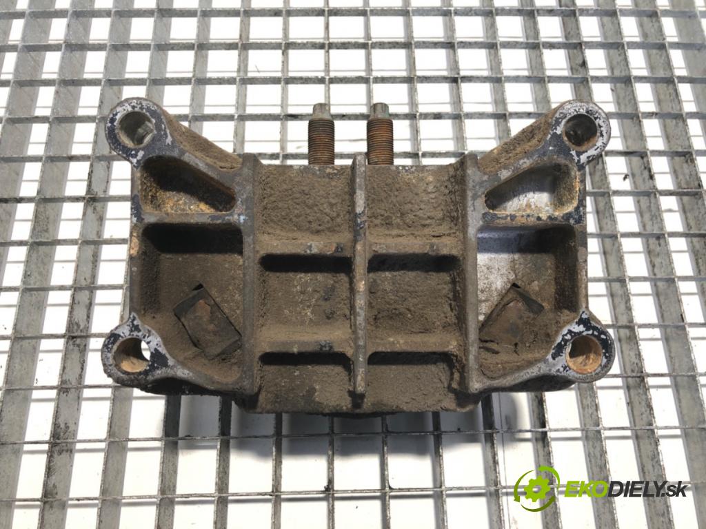 MAN TGX I 2006 - 2022    18.440  AirBag Motor ľavá strana  (Držiaky motora)