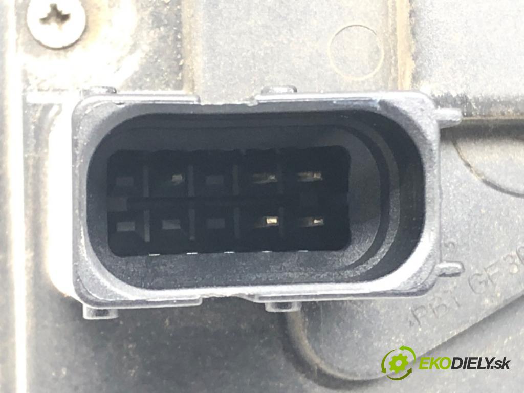 OPEL ZAFIRA B Nadwozie pełne/minivan (A05) 2005 - 2015    1.9 CDTI VAN (M75) 110 kW [150 KM] olej napędowy 2  zámok dveře pravý zadní část 13210739