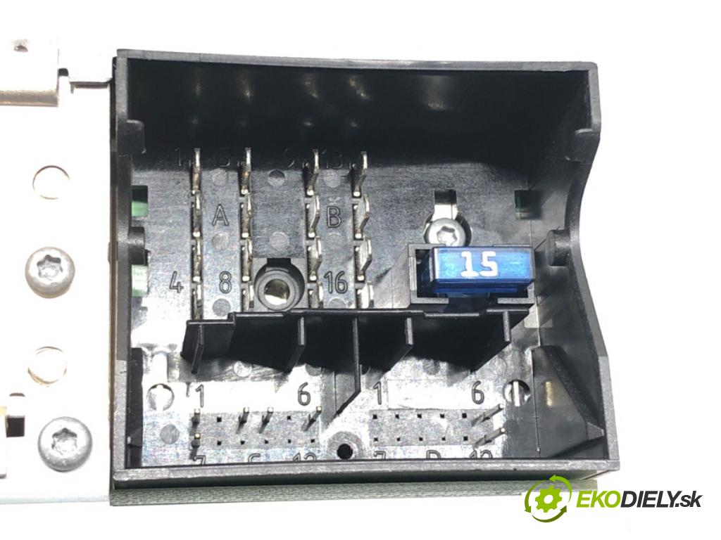 OPEL ZAFIRA B Nadwozie pełne/minivan (A05) 2005 - 2015    1.9 CDTI VAN (M75) 110 kW [150 KM] olej napędowy 2  RADIO 13154304 (Audio zariadenia)