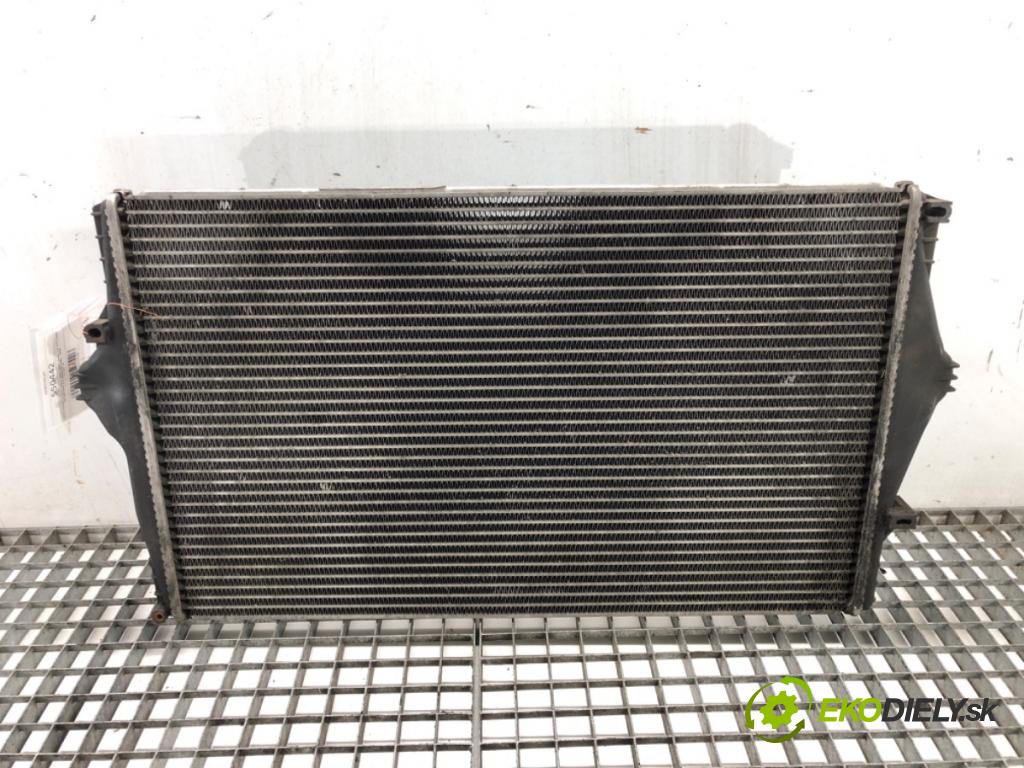 VOLVO V70 II (285) 1999 - 2008    2.4 T AWD 147 kW [200 KM] benzyna 2001 - 2002  intercooler 8649471 (Chladiče nasávaného vzduchu (intercoolery))