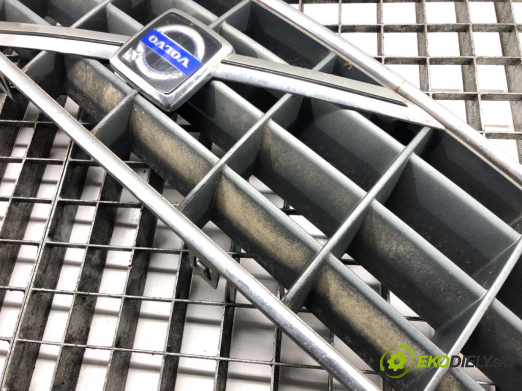 VOLVO XC70 CROSS COUNTRY I (295) 1997 - 2007    ---  mřížka maska 9190986 (Mřížky (masky) chladičů)