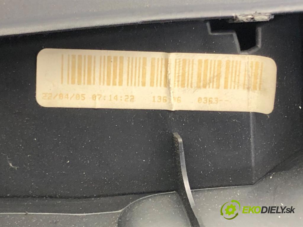 CITROEN C4 coupe (LA_) 2004 - 2013    1.6 HDi 80 kW [109 KM] olej napędowy 2004 - 2011  Priehradka, kastlík spolujazdca  (Priehradky, kastlíky)